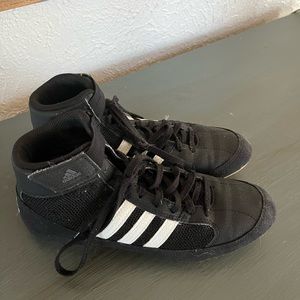 Black Adidas wrestling shoe size 6 1/2